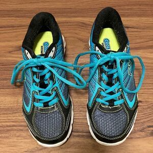 Fila Coolmax Memory Foam Running Shoe. Black/Aqua. Size 7.
